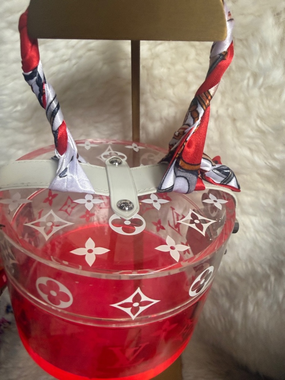 Louis Vuitton Clear Monogram Scott Case and Silk Scarf - White and Neon Red - Picture 9 of 9